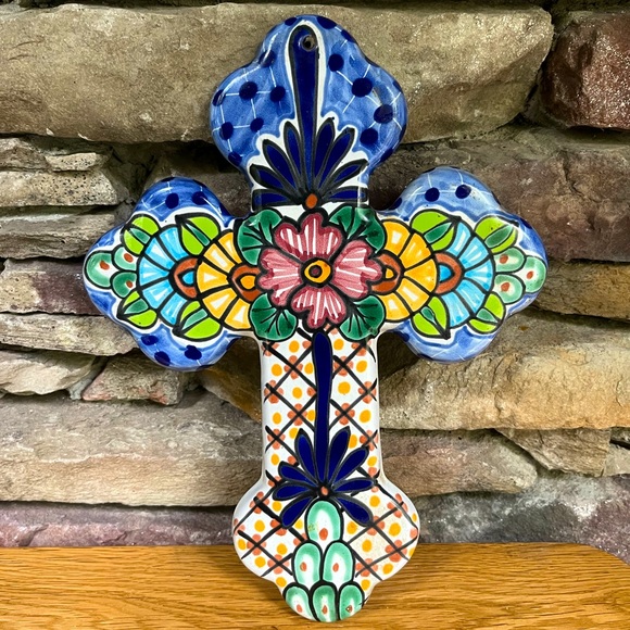 Talavera Accents Vtg Talavera Cross Mexico Hand Painted Pottery